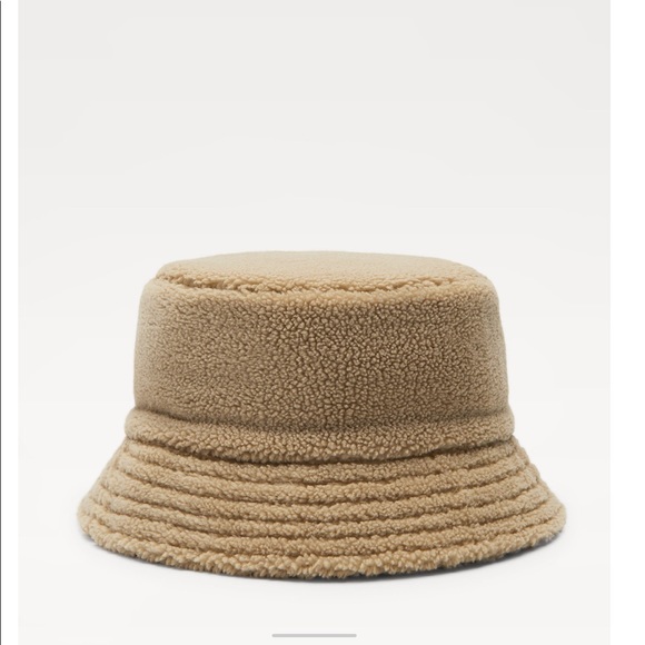 Zara Accessories Zara Sherpa Bucket Hat Poshmark